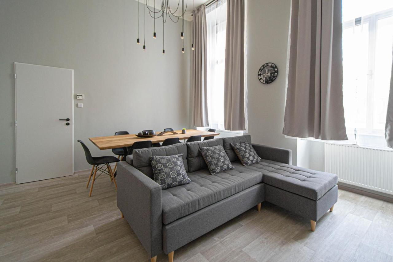 Sightseeing Apartment By Ruterra Prague Luaran gambar