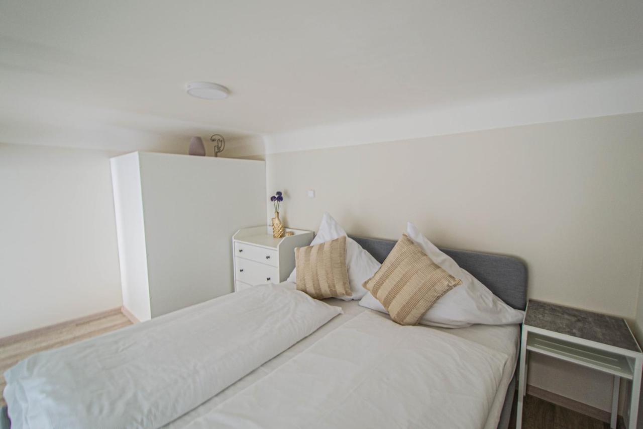 Sightseeing Apartment By Ruterra Prague Luaran gambar